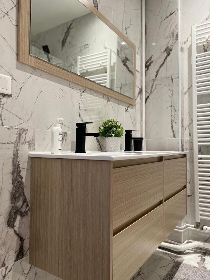 Apartamento L'Étoile Du Langevin Épernay Exterior foto